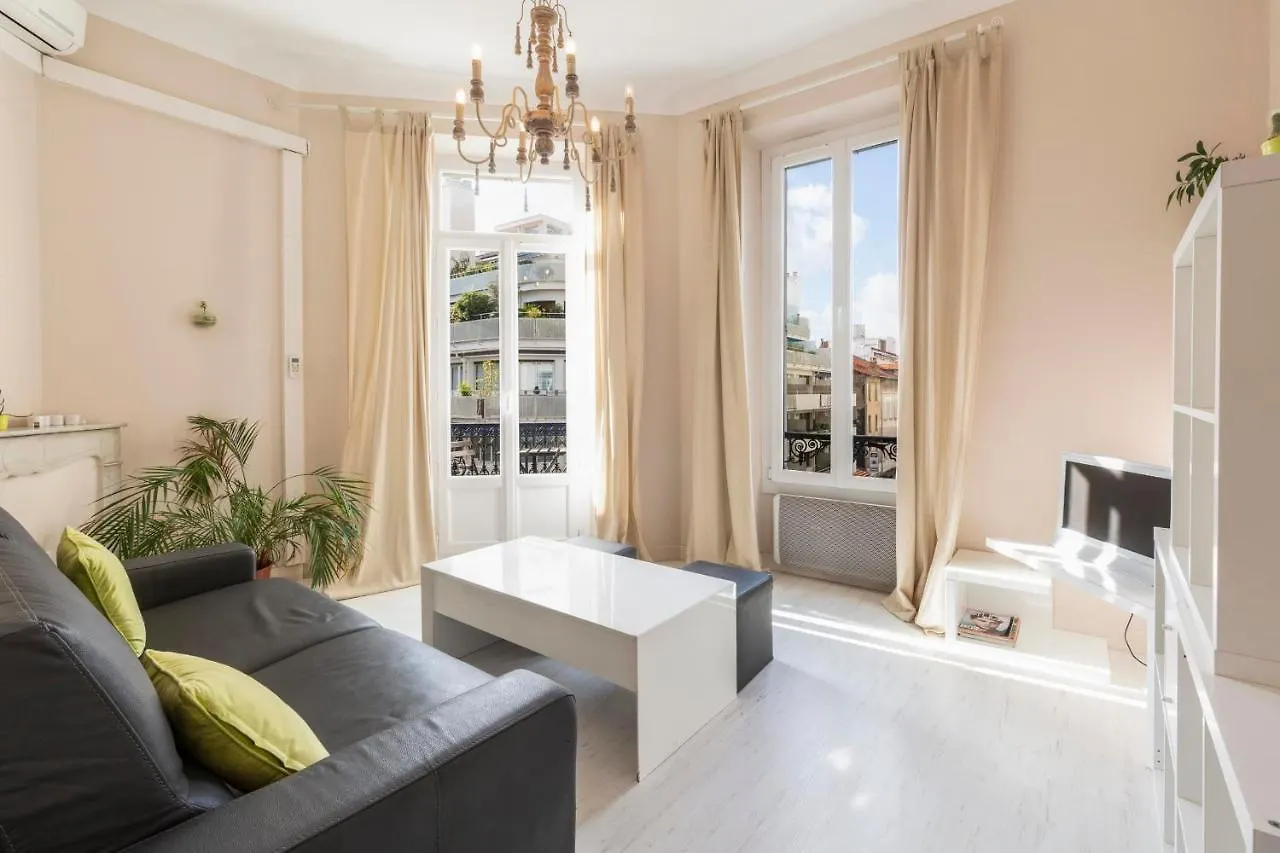 Cosy Apartment 39M2, Two Steps From Rue D'Antibes And Croisette Cannes 0*,